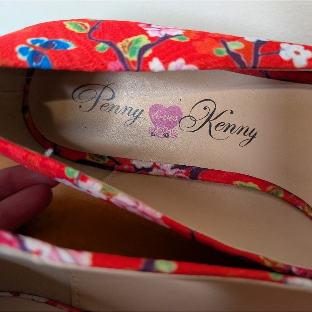 Penny Loves Kenny Women's Red Floral Flats Size 10 - Picture 4 of 7